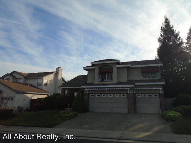 Building Photo - 3 br, 3 bath House - 309 BRADFORD COURT