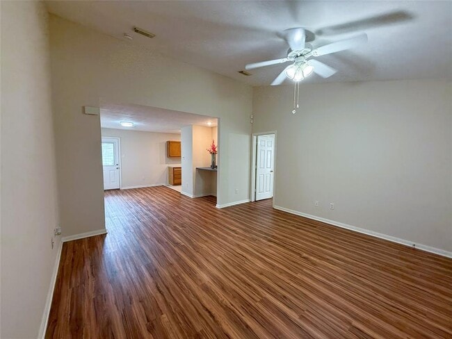Foto del edificio - 5328 Tallowpine Terrace