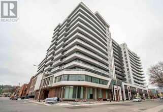 Building Photo - 212 King William St