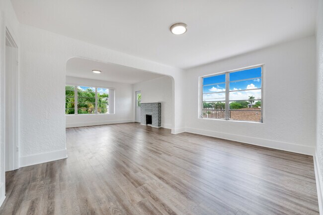 Foto del edificio - 1736 SW 9th St