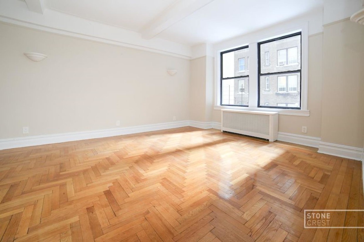 Primary Photo - 900 West End Avenue