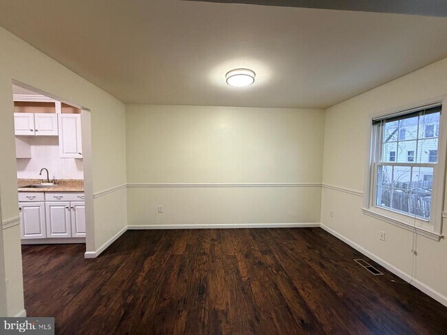 Foto del edificio - 9504 Covington Pl