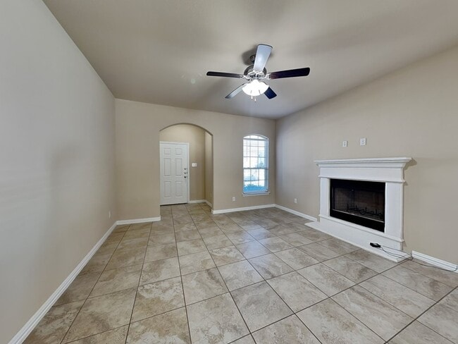 Foto del edificio - 611 Jennie Marie Cir