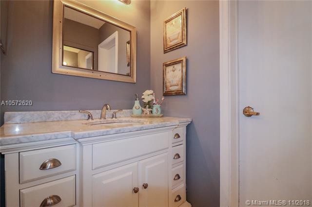 Foto del edificio - 809 Republic Ct