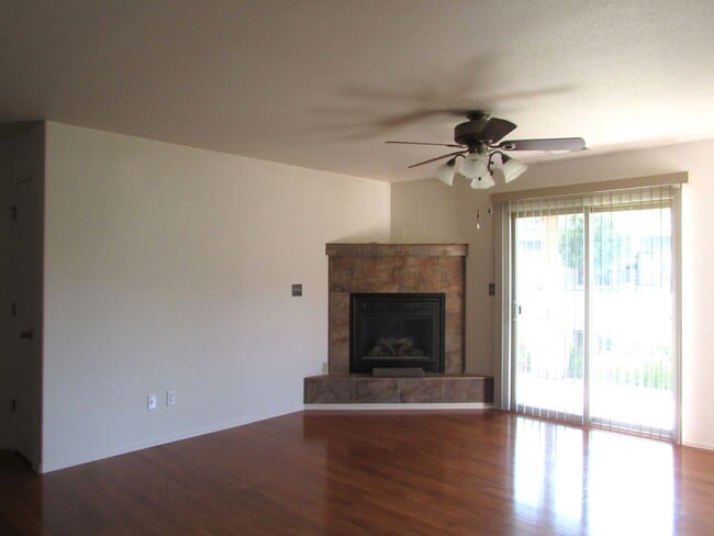 Photo - 2470 1/2 Brookwillow Loop Townhome