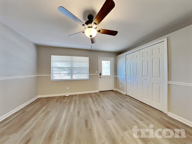 Foto del edificio - 6423 4th Ave NE