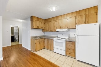 Building Photo - 2163 Hamilton St