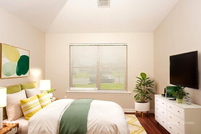 Foto del edificio - 70 Briar Ridge Ln