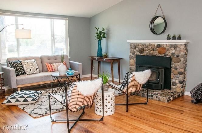 Foto principal - 3 br, 2 bath House - 1712 Delaware Ave