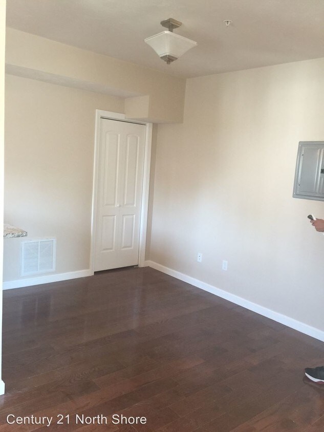 18 Broad St Unit 1L, Lynn, MA 01902 Condo for Rent in Lynn, MA