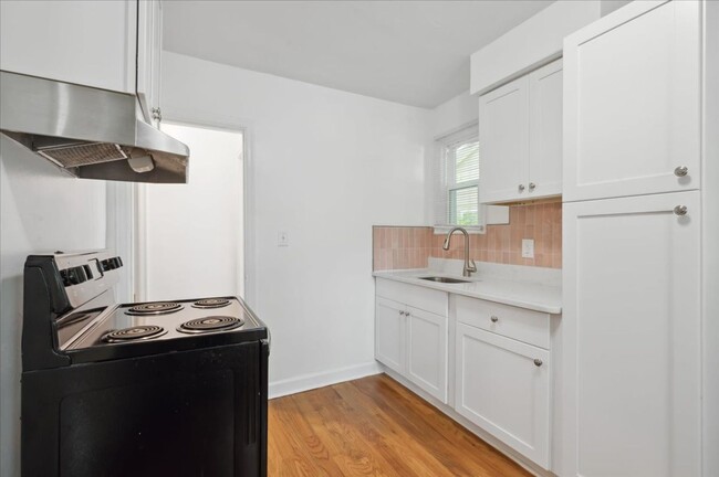 Foto del edificio - Cozy Duplex Unit with Fully Fenced Back Yard