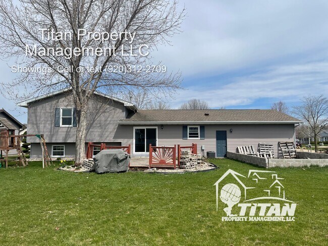 Building Photo - 2231 Golden Ave