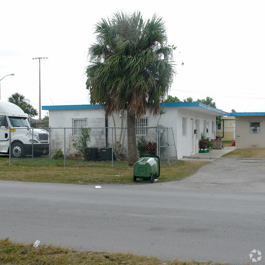Foto del edificio - 1101-1111 SW 2nd St