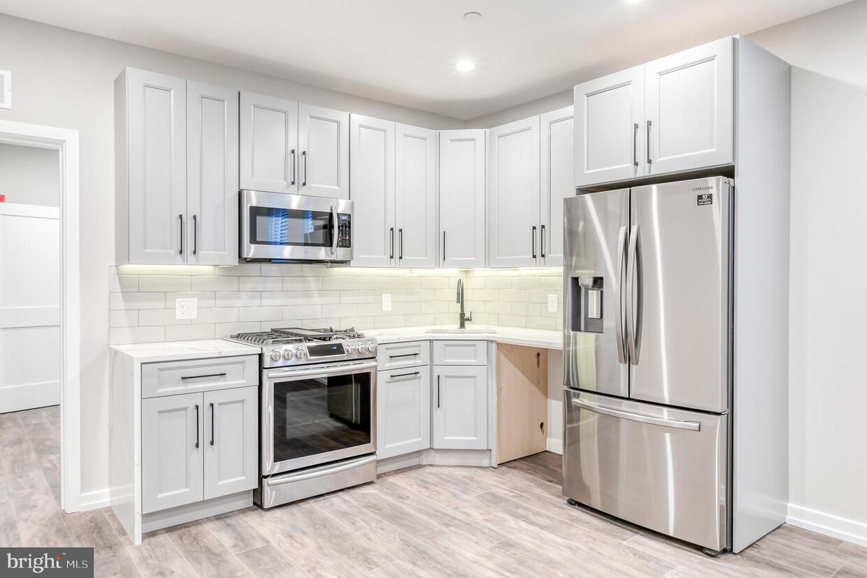 Foto principal - 2026 Spring Garden St