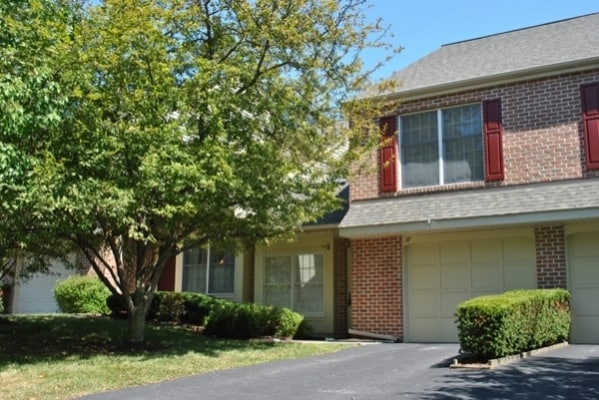 Primary Photo - 37 May Apple Dr