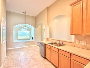 Building Photo - 16518 Wheatmill Ct