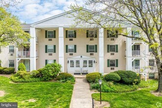Building Photo - 250 Ridge Pike