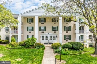 Building Photo - 250 Ridge Pike