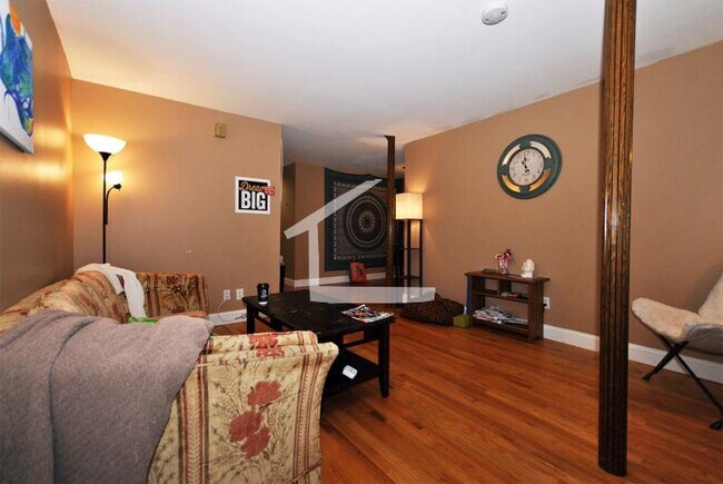 Building Photo - 31 Brainerd Rd