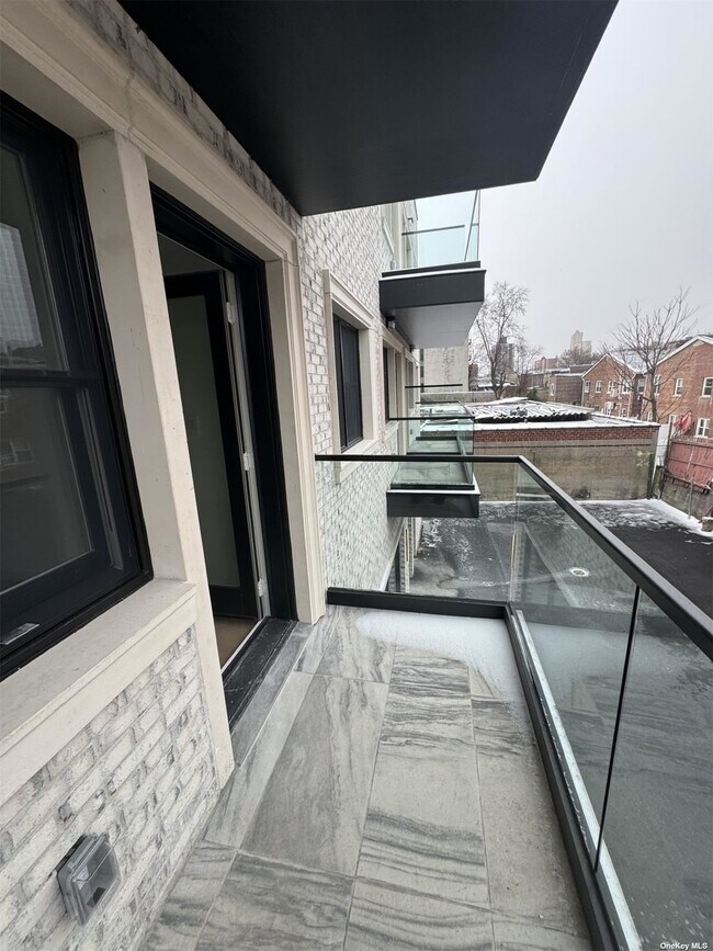 Foto del edificio - 3633 Kingsbridge Ave