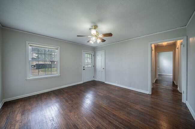 Foto del edificio - 1155 Greenbrier Dr