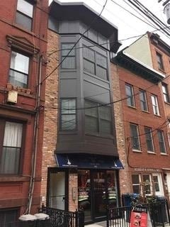 Foto principal - 319 Willow Ave