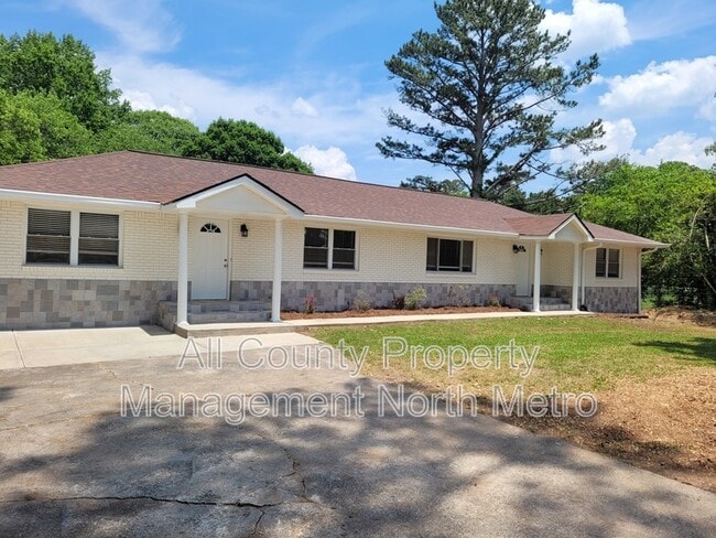 Photo - 2437 Lower Roswell Rd House