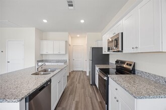 Building Photo - 8807 Vacek Xing Wy