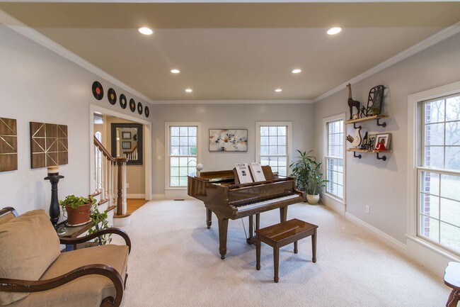 Building Photo - 7118 Coachwood Dr
