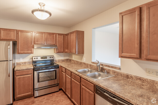 2BR, 1.5BA - 1,175 SF - Sky Harbor Apartments