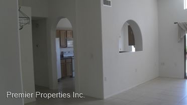 Building Photo - 2 br, 2 bath House - 2407 S Cliff Dr