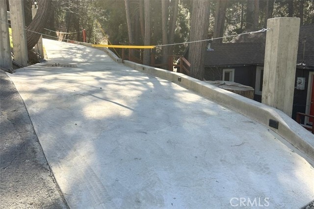 Building Photo - 476 Redwood Dr