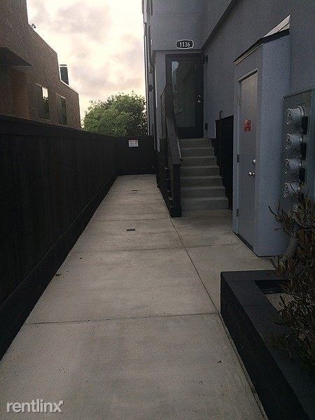 Building Photo - 4 br, 3 bath Condo - 1138 Fresno Street
