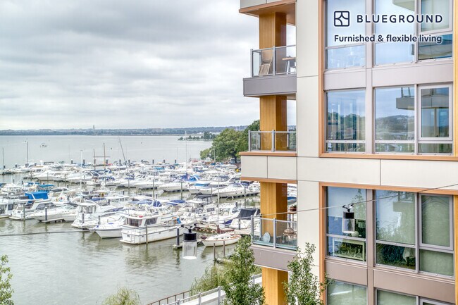 Foto del edificio - 2121 First St SW