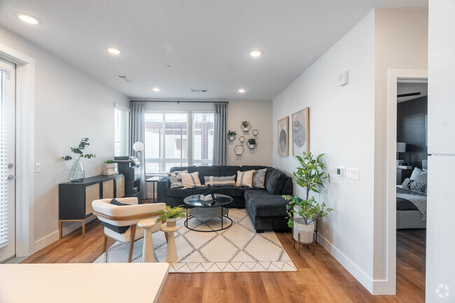 2BR, 1BA - 925SF - Sequel Apartments