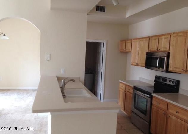 Foto principal - 10075 Gate Pkwy N