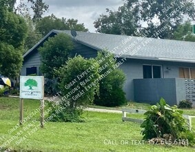 Building Photo - 5836 SE Drew Rd