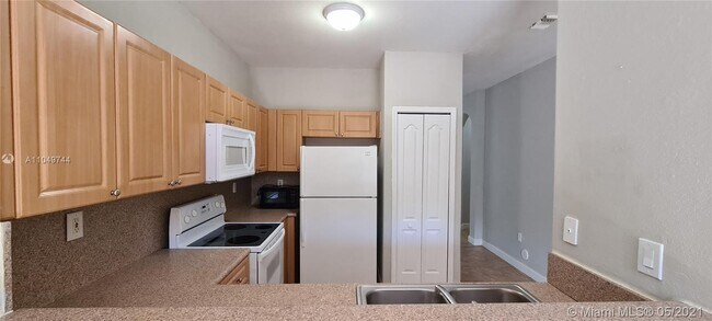 Foto del edificio - 2903 SE 17th Ave