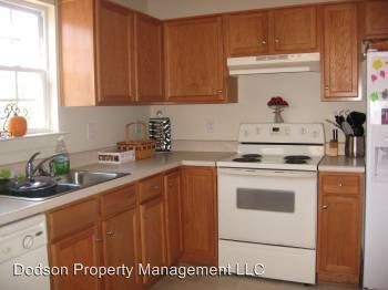 Building Photo - 3 br, 2.5 bath House - 601 B Street