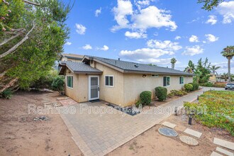 Building Photo - 1388 Hygeia Ave
