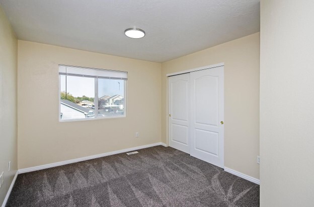 Building Photo - 1270 N Stephanie Ln
