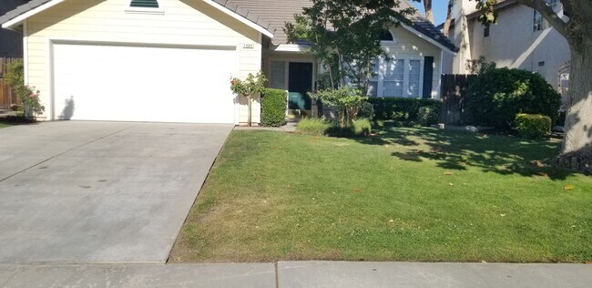 Foto del edificio - 1004 Foxcroft Ln