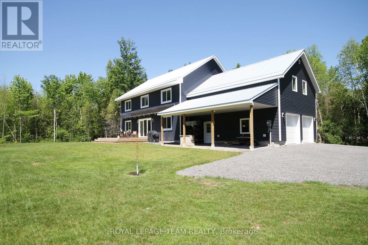 Photo principale - 734 Townline Rd