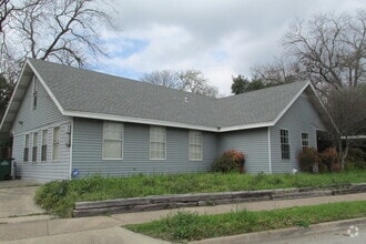 Building Photo - 1500 Cullen