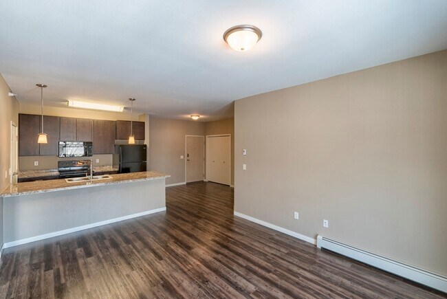 Building Photo - Northtown Crossing- Pet Friendly,  Student...