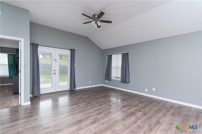 Foto del edificio - 2001 Matt Dr