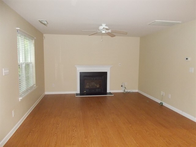 Foto del edificio - 2826 Black Walnut Lane