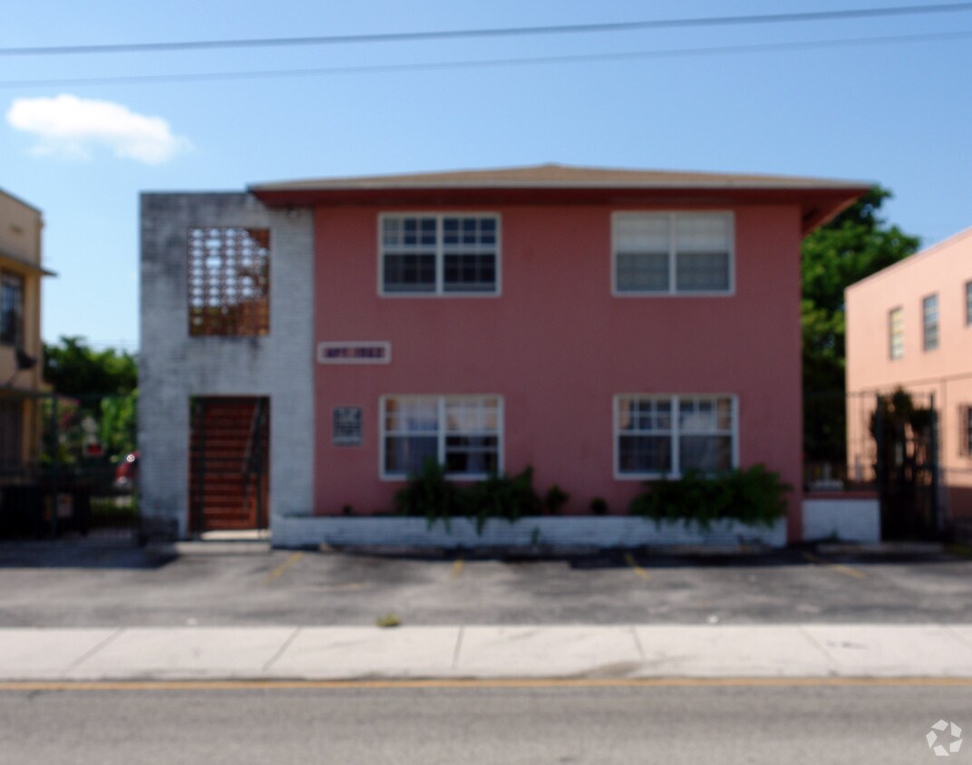 1962 SW 7th St, Miami, FL 33135 1962 SW 7th St Miami, FL Apartments
