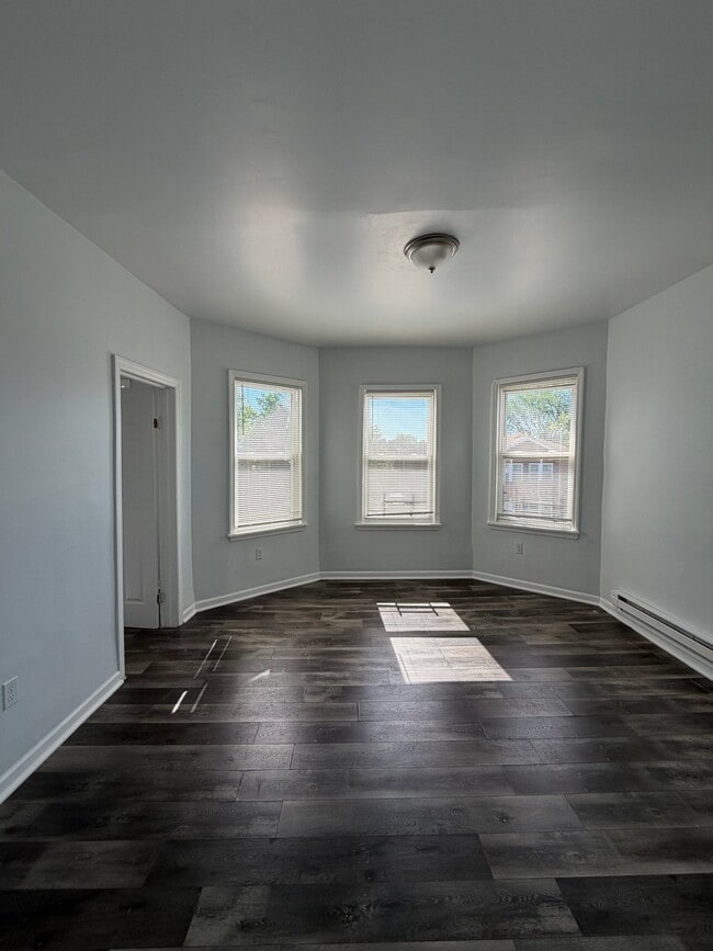 Building Photo - 59 N 15th St