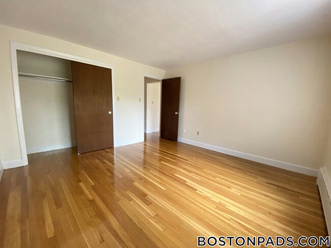 Building Photo - 898 Massachusetts Ave
